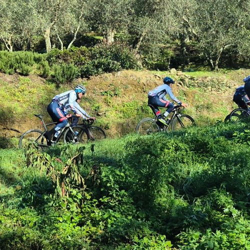 Allenamento di gruppo sul Serra e Vitolini